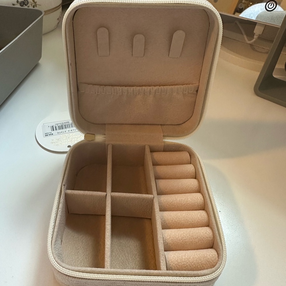 travel jewelry organizer